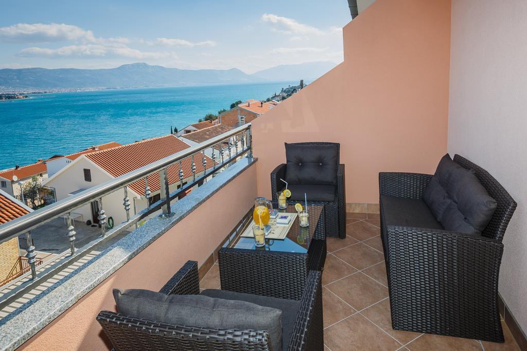 Apartments Viljac Trogir Ruang foto