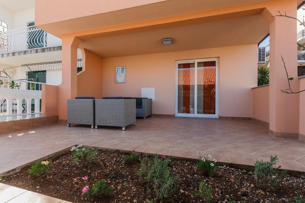Apartments Viljac Trogir Bagian luar foto