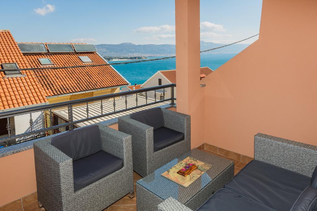Apartments Viljac Trogir Ruang foto