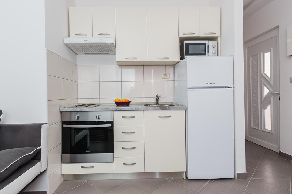 Apartments Viljac Trogir Ruang foto